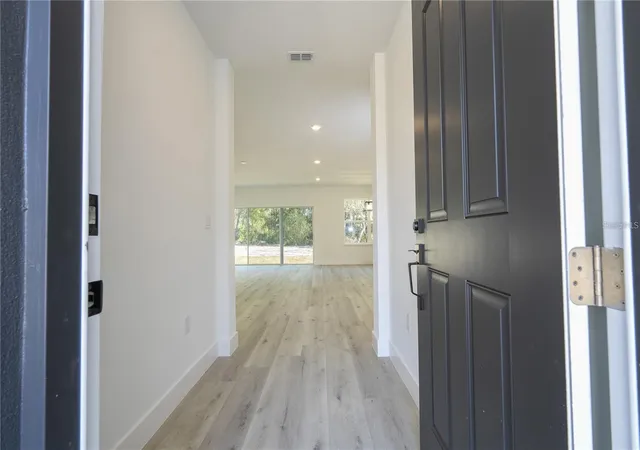 4th image of 42021 Tamarac St, Eustis, FL 32736 | MLS# O6432870