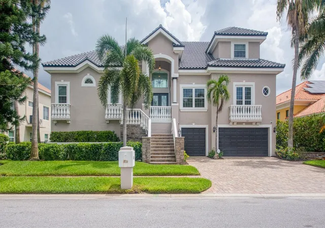 2nd image of 6113 Pasadena Point Blvd, Gulfport, FL 33707 | MLS# TB8538068