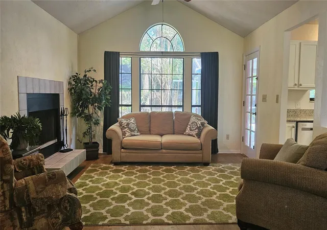 4th image of 5131 Nw 35Th Pl, Gainesville, FL 32606 | MLS# GC542673