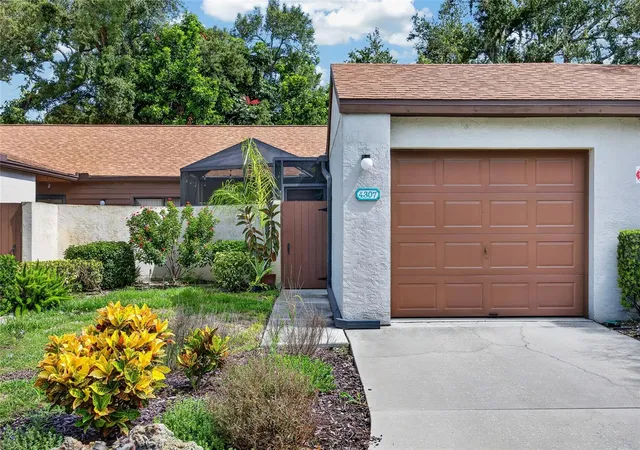 1st image of 4307 Park Lake Ter N, Bradenton, FL 34209 | MLS# C7529497