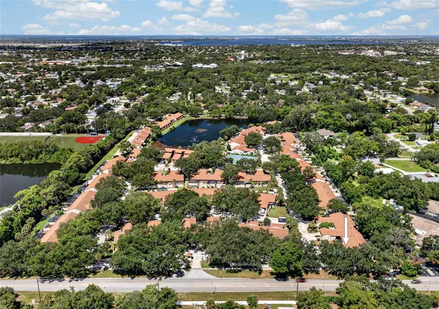 2nd image of 4307 Park Lake Ter N, Bradenton, FL 34209 | MLS# C7529497
