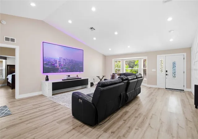 Photo 4 of Single family home for sale at 5833 Carriage Dr, Sarasota, FL 34243 | MLS# A4702760 | Listing updated on 2026-08-27
