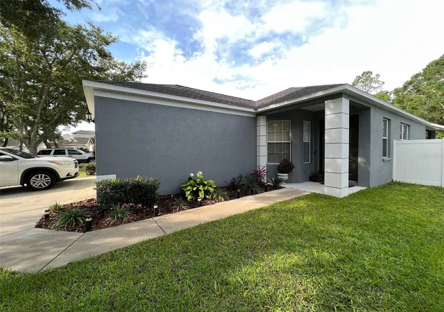 Photo 2 of Single family home for sale at 6138 Kiteridge Dr, Lithia, FL 33547 | MLS# TB8538107 | Listing updated on 2026-08-19