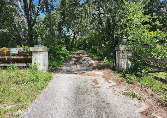 2nd image of 15001 Centralia Rd, Brooksville, FL 34614 | MLS# W7888513