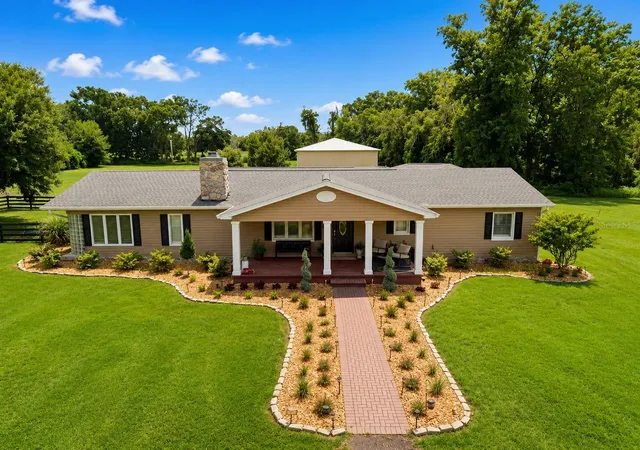 2nd image of 23458 Croom Rd, Brooksville, FL 34601 | MLS# W7888522