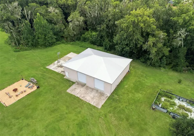 Photo 4 of Single family home for sale at 23458 Croom Rd, Brooksville, FL 34601 | MLS# W7888522 | Listing updated on 2026-10-09