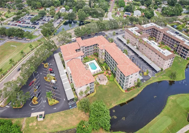 2nd image of 6150 Gulfport Blvd S, GULFPORT, FL 33707