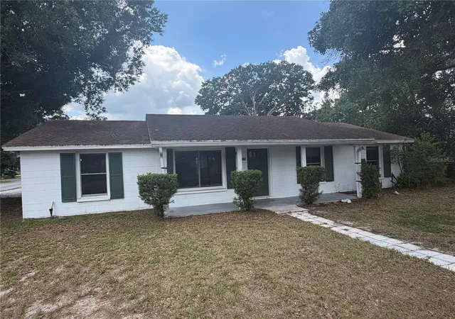 Photo 1 of Sale Pending at 2129 Dana Pl, Lakeland, FL 33801 | MLS# TB8538170 | Listing updated on 2026-08-17