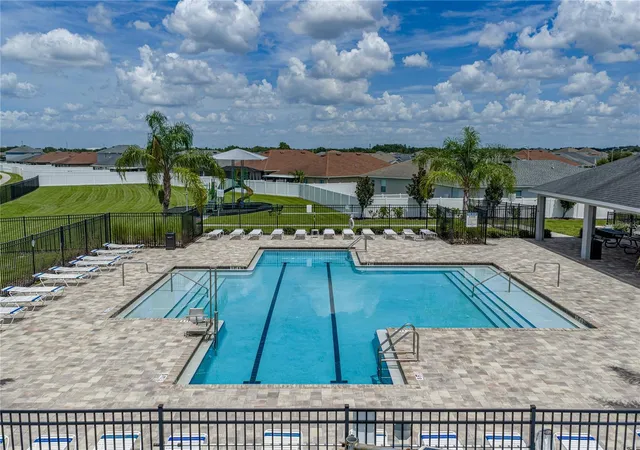Photo 2 of Sale Pending at 3978 White Ibis Rd, Lakeland, FL 33811 | MLS# L4964230 | Listing updated on 2026-09-08
