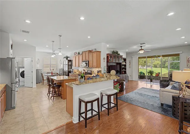 3rd image of 29079 Oxmoor Ct, San Antonio, FL 33576 | MLS# TB8538189