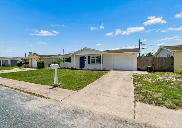 5th image of 1467 Classic Dr, Holiday, FL 34691 | MLS# TB8538199