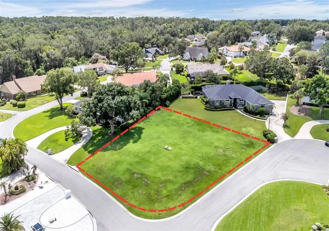 11th image of Pier Pl Dr, Lakeland, FL 33813 | MLS# L4964232
