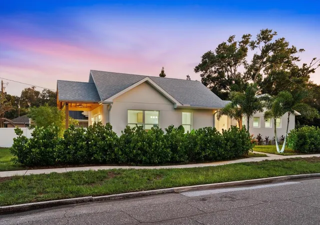 2nd image of 4847 Dr Martin Luther King Jr St N, Saint Petersburg, FL 33703 | MLS# TB8538211