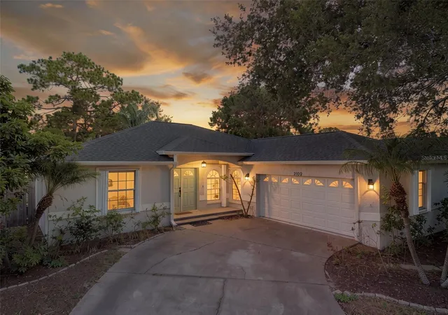 Photo 3 of Single family home for sale at 2102 Bradford St, Clearwater, FL 33760 | MLS# TB8538213 | Listing updated on 2026-09-23