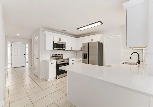 Photo 3 of Single family home for sale at 4826 Kimball Ct W, Lakeland, FL 33813 | MLS# L4964235 | Listing updated on 2026-08-31
