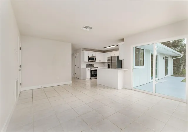Photo 4 of Single family home for sale at 4826 Kimball Ct W, Lakeland, FL 33813 | MLS# L4964235 | Listing updated on 2026-08-31
