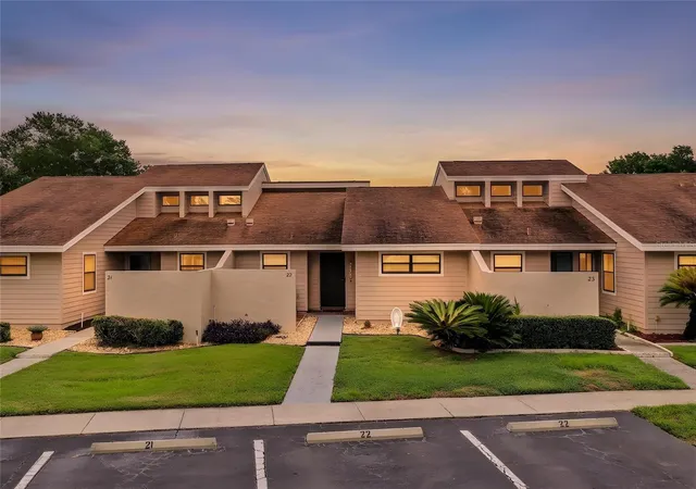 1st image of 5225 Imperial Lakes Blvd #22, Mulberry, FL 33860 | MLS# L4964236