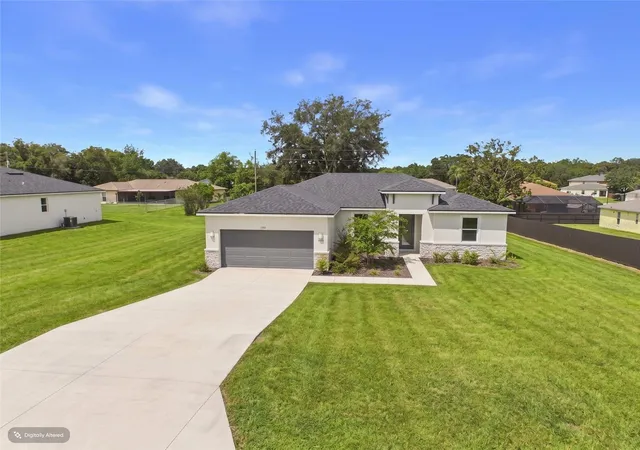 Photo 1 of Single family home for sale at 16090 Sw 42nd Terrace, Ocala, FL 34473 | MLS# OM730249 | Listing updated on 2026-08-19