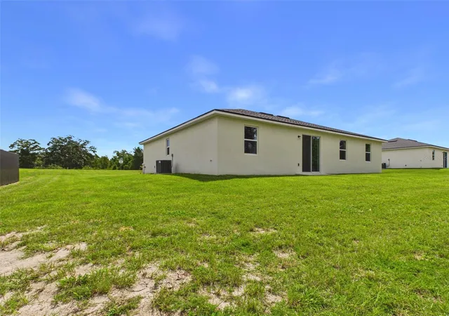 Photo 24 of Single family home for sale at 16090 Sw 42nd Terrace, Ocala, FL 34473 | MLS# OM730249 | Listing updated on 2026-08-19