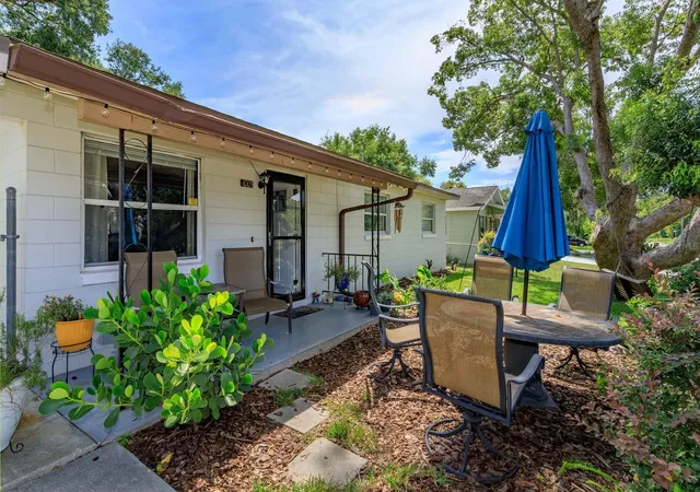 3rd image of 1005 W Montrose St, Clermont, FL 34711 | MLS# G5116386