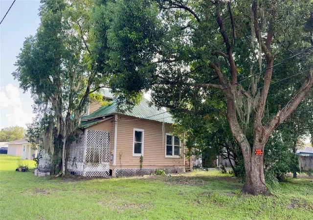 Photo 3 of Single family home for sale at 409 N 7th Avenue, Wauchula, FL 33873 | MLS# P4939581 | Listing updated on 2026-08-20