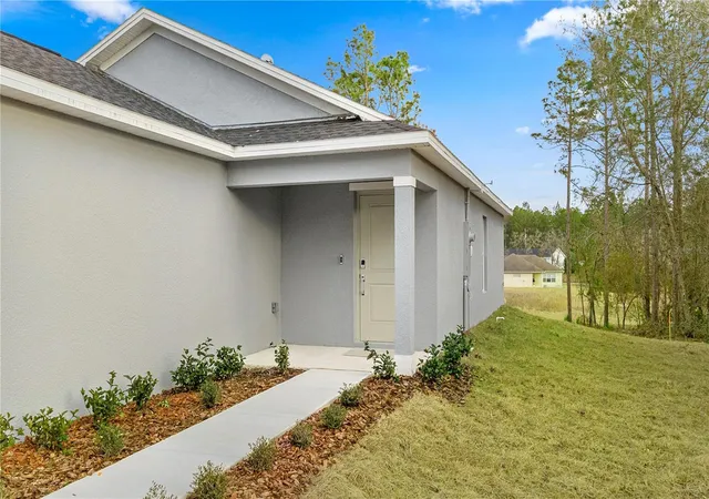 Photo 2 of Sale Pending at 13230 Sw 87th Circle, Ocala, FL 34473 | MLS# O6433092 | Listing updated on 2026-08-31