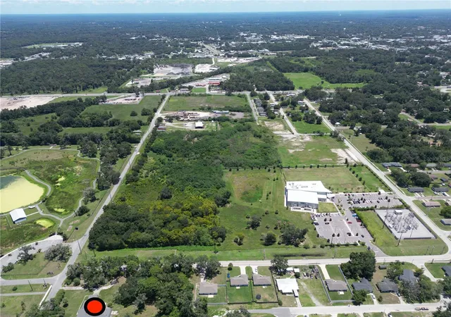Photo 4 of Single family home for sale at 2100 NW 21st Street, Ocala, FL 34475 | MLS# OM730273 | Listing updated on 2026-08-17
