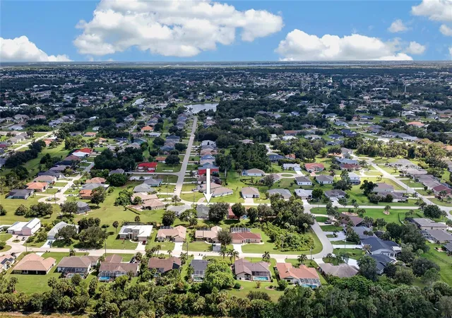 2nd image of 86 Santarem Cir, Punta Gorda, FL 33983 | MLS# C7529530