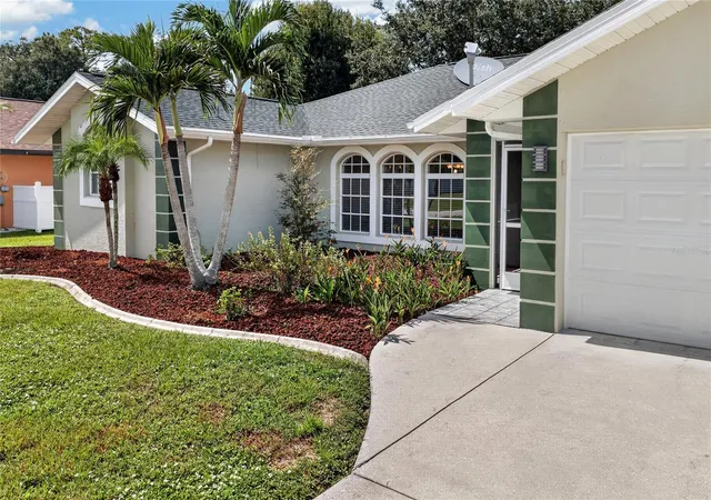 Photo 3 of Single family home for sale at 86 Santarem Cir, Punta Gorda, FL 33983 | MLS# C7529530 | Listing updated on 2026-09-24