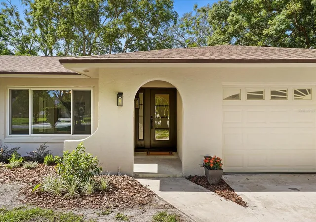 Photo 3 of Single Family Residence at 1201 Avalon Blvd, Casselberry, FL 32707 | MLS# O6433110 | | Sold on 2026-10-09
