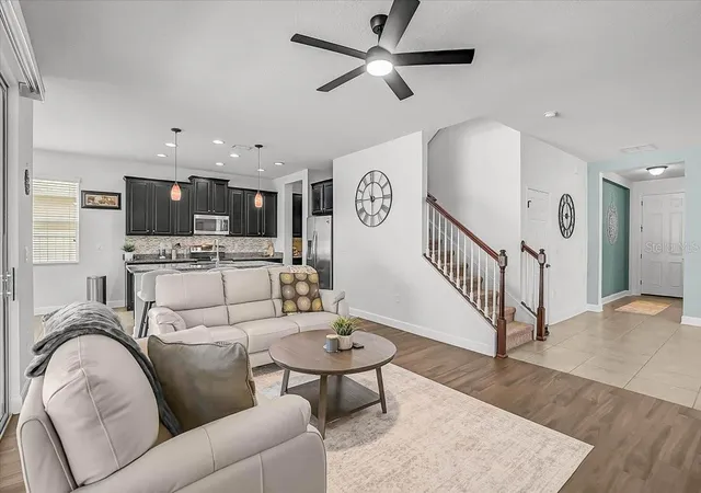 2nd image of 7536 Aguila Dr, Sarasota, FL 34240 | MLS# A4702837