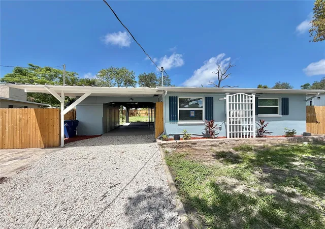 Photo 1 of Single family home for sale at 12119 Victory Dr, Hudson, FL 34667 | MLS# W7888542 | Listing updated on 2026-09-03