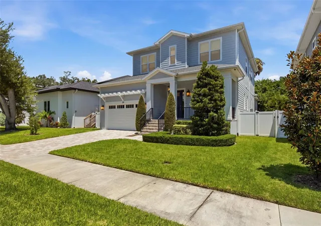2nd image of 210 S Shore Crest Dr, Tampa, FL 33609 | MLS# TB8538357