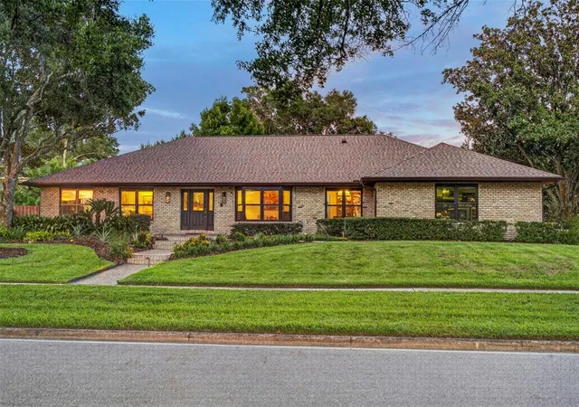 Photo 3 of Single family home for sale at 1281 Wellington Ter, Maitland, FL 32751 | MLS# O6433131 | Listing updated on 2026-09-30