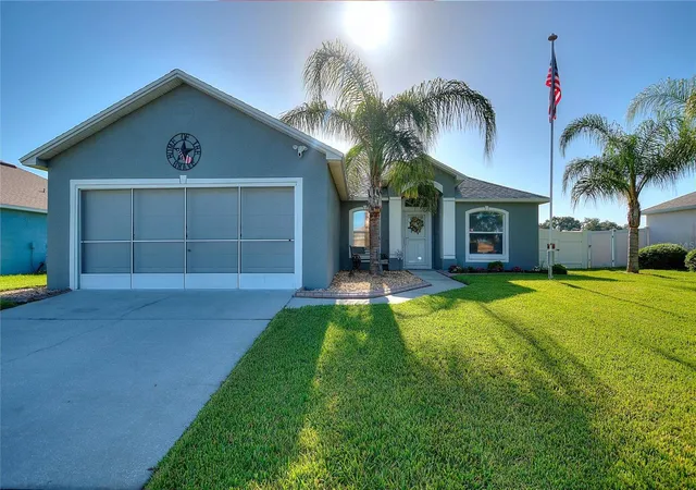 Photo 2 of Sale Pending at 8279 Westmont Ter Dr, Lakeland, FL 33810 | MLS# S5155521 | Listing updated on 2026-08-24