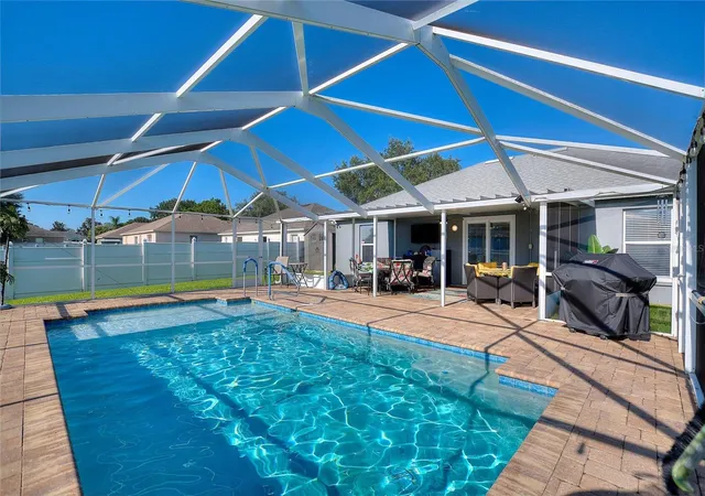 Photo 3 of Sale Pending at 8279 Westmont Ter Dr, Lakeland, FL 33810 | MLS# S5155521 | Listing updated on 2026-08-24