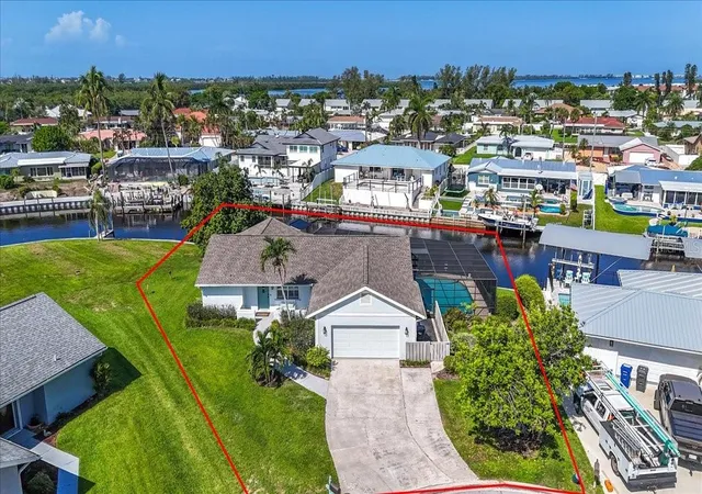 1st image of 5016 Mangrove Point Rd, Bradenton, FL 34210 | MLS# A4702846