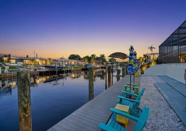 3rd image of 5016 Mangrove Point Rd, Bradenton, FL 34210 | MLS# A4702846