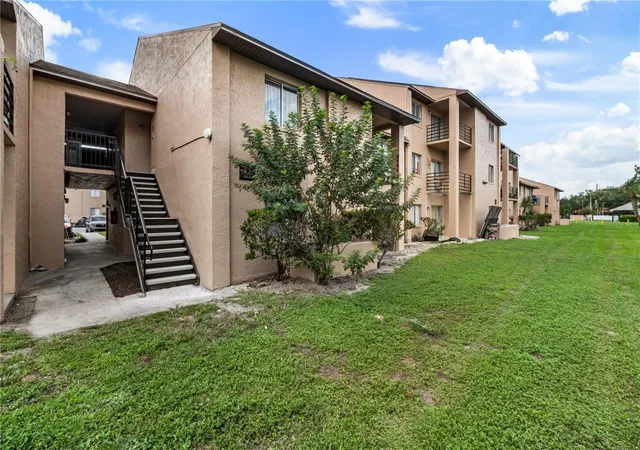 Photo 3 of Condo for sale at 5219 Via Hacienda Cir #B109, Orlando, FL 32839 | MLS# O6433163 | Listing updated on 2026-08-25