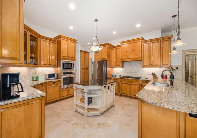 4th image of 15312 Azra Dr, Odessa, FL 33556 | MLS# W7888550