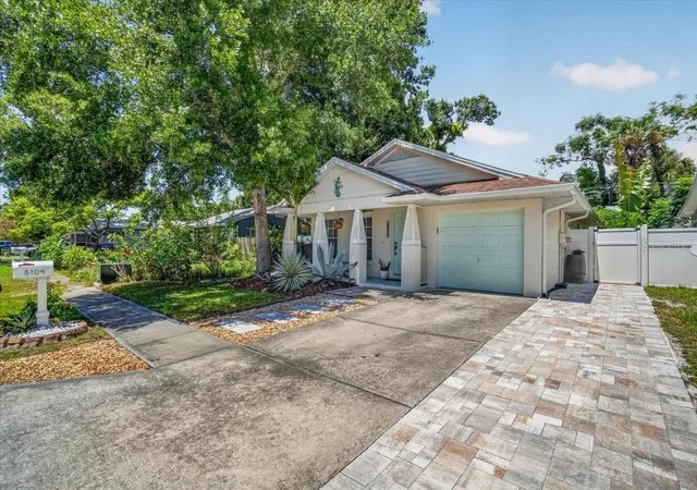 2nd image of 5109 17th Ave S, Gulfport, FL 33707 | MLS# TB8538444