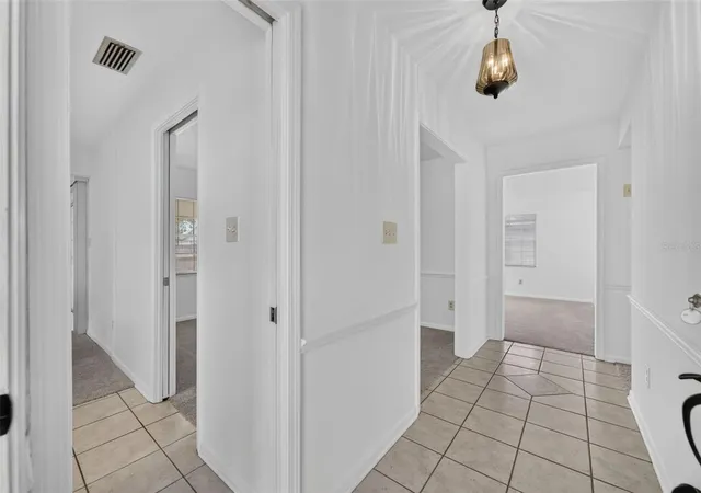 Photo 4 of Single family home for sale at 2453 Worthington Rd, Maitland, FL 32751 | MLS# O6433200 | Listing updated on 2026-09-22