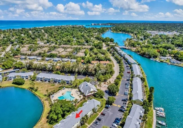 Photo 1 of Condo for sale at 118 Pompano Dr Se #B, Saint Petersburg, FL 33705 | MLS# TB8538470 | Listing updated on 2026-08-28