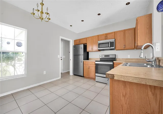 Photo 5 of Single family home for sale at 433 Lakeview Rd, Kissimmee, FL 34759 | MLS# O6433226 | Listing updated on 2026-08-19