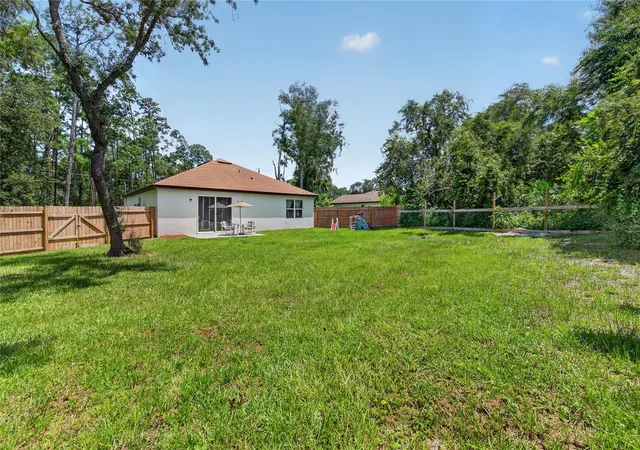 2nd image of 1462 5th Ave, Deland, FL 32724 | MLS# V4950709