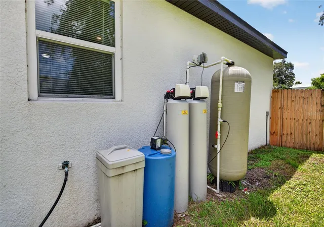30th image of 1462 5th Ave, Deland, FL 32724 | MLS# V4950709