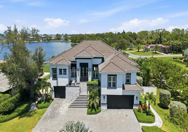 1st image of 387 S Shore Dr, Sarasota, FL 34234 | MLS# A4702873