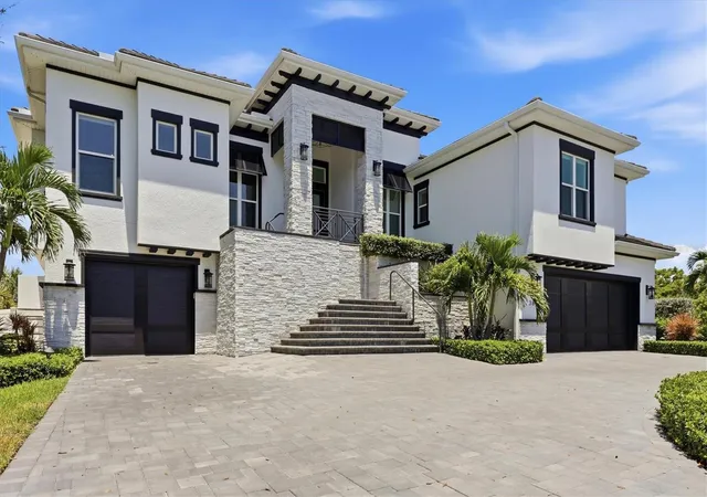 4th image of 387 S Shore Dr, Sarasota, FL 34234 | MLS# A4702873