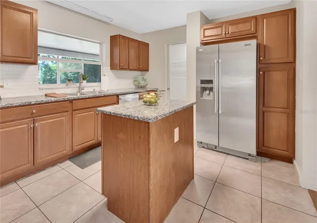 3rd image of 1502 Stevens Ave, Deland, FL 32720 | MLS# V4950710