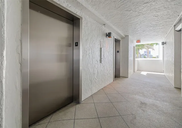 2nd image of 19 Whispering Sands Dr #201, Sarasota, FL 34242 | MLS# A4702889